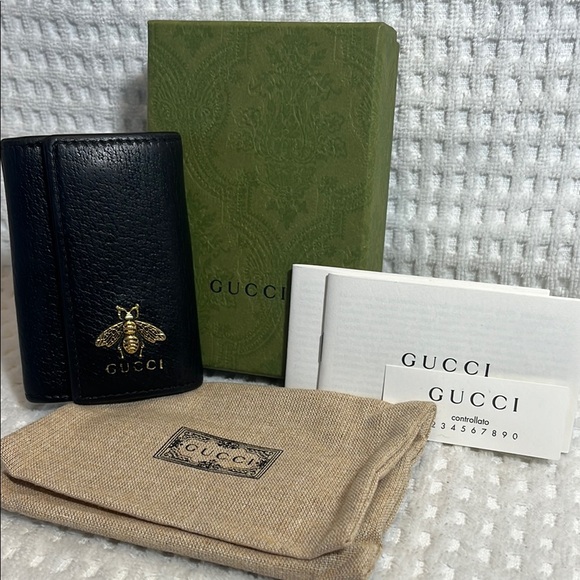 Gucci Accessories - GUCCI Animalier Bee 6 Ring Key Holder Full Inclusion